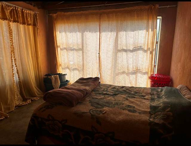 3 BEDROOM HOUSE FOR SALE IN HEBRON